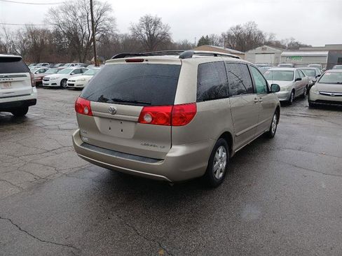 Used 2008 Toyota Sienna CE image 3