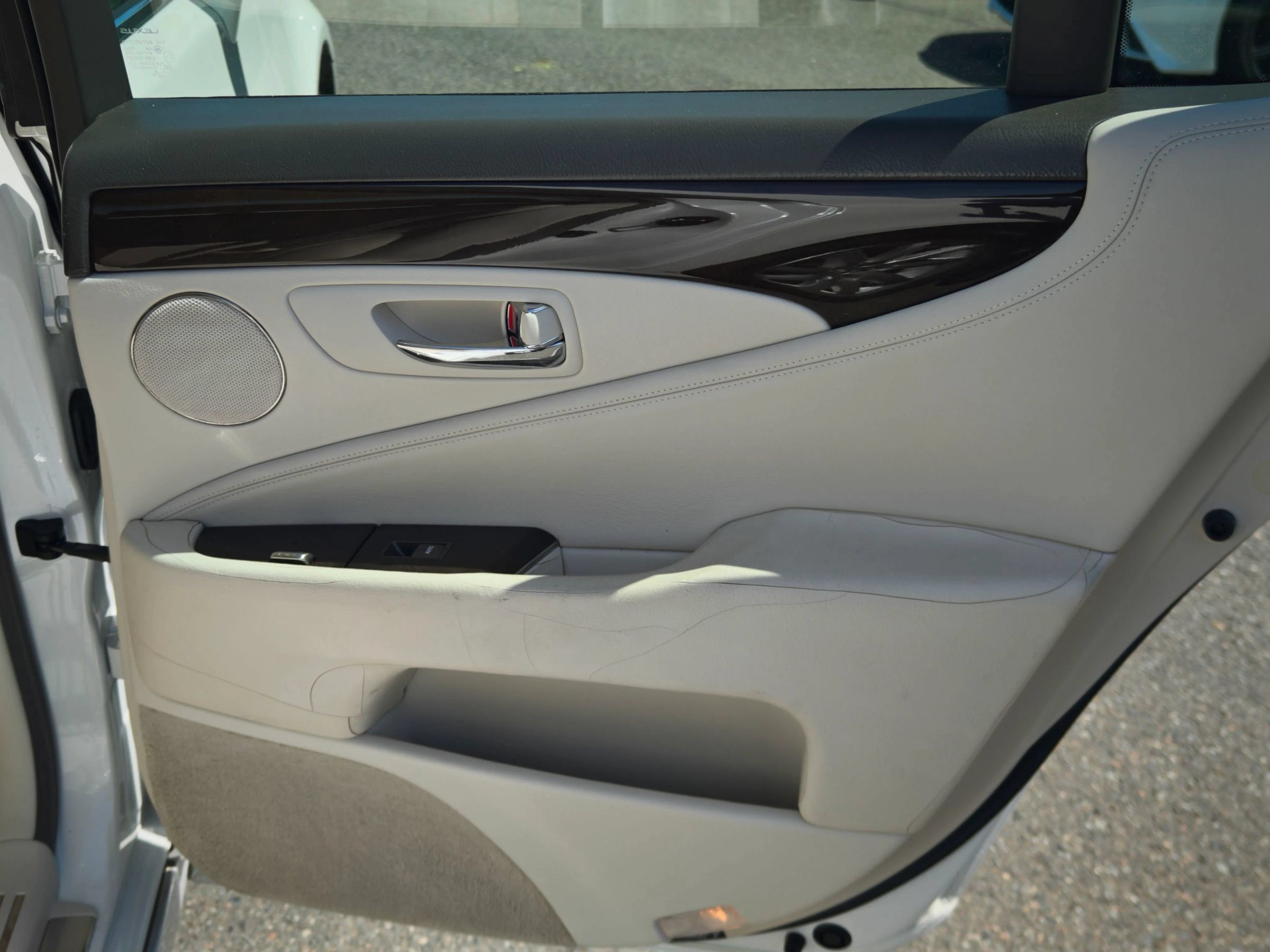 Used 2007 Lexus LS 460 RWD image 41