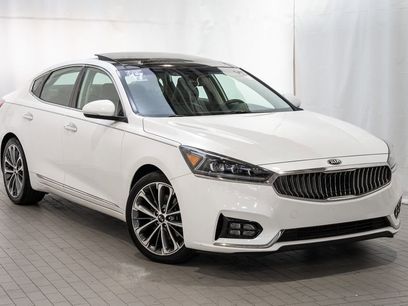 Used 2017 Kia Cadenza Technology