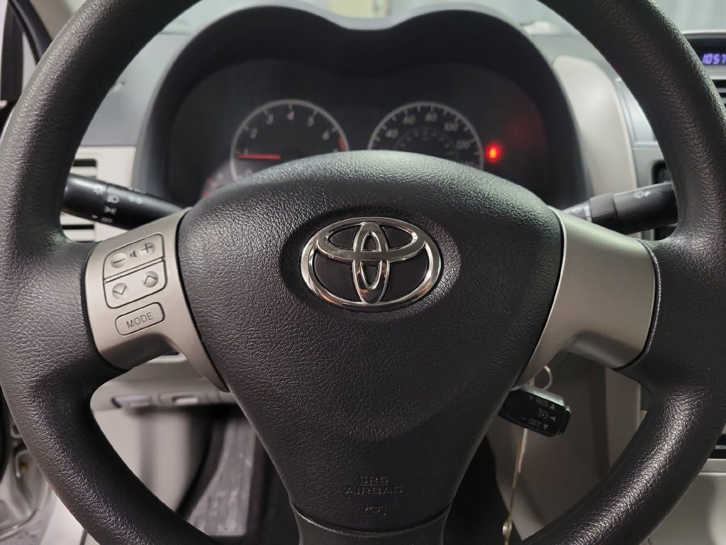 Used 2013 Toyota Corolla LE FWD image 20