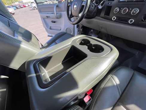 Used 2007 Chevrolet Silverado 2500 W/T w/ LS Package image 33