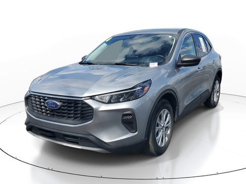 Used 2024 Ford Escape Active image 3