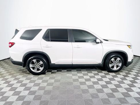 Used 2023 Honda Pilot EX-L image 9