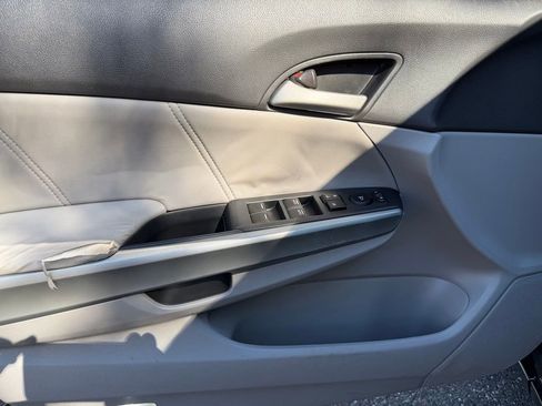Used 2009 Honda Accord EX-L image 12