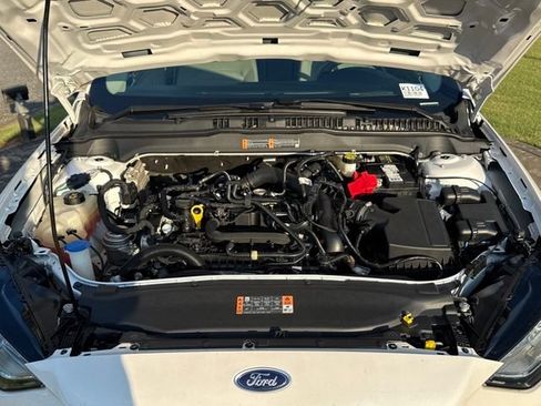 Used 2020 Ford Fusion SE FWD image 28