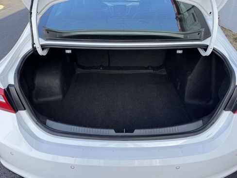 Used 2024 Chevrolet Malibu LT image 15