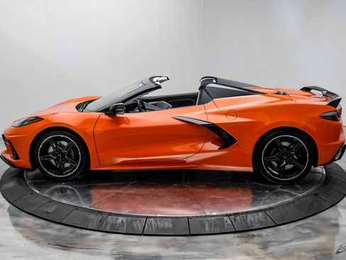 Used 2021 Chevrolet Corvette Stingray Premium Conv w/ Z51 Performance Package image 6