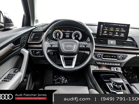 Used 2024 Audi Q5 e Premium Plus image 5