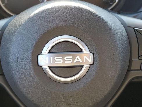 Certified 2025 Nissan Kicks Play S image 20