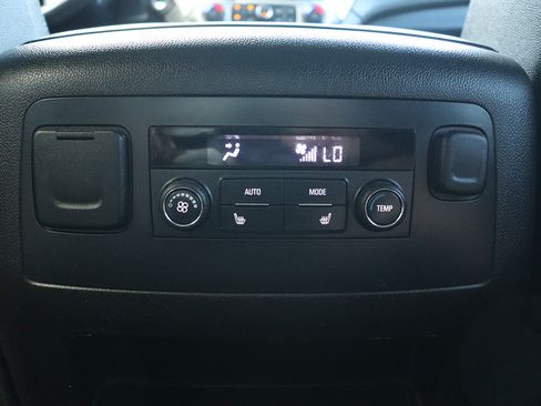 Used 2016 GMC Yukon SLT RWD image 21
