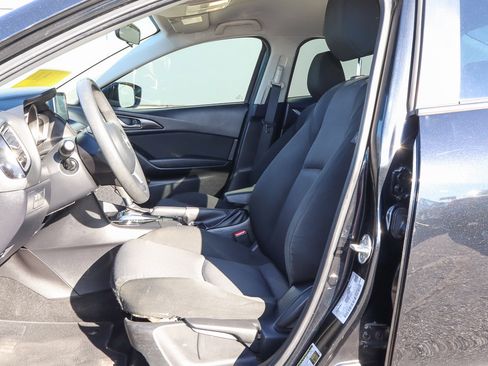 Used 2016 MAZDA MAZDA3 i Sport image 7
