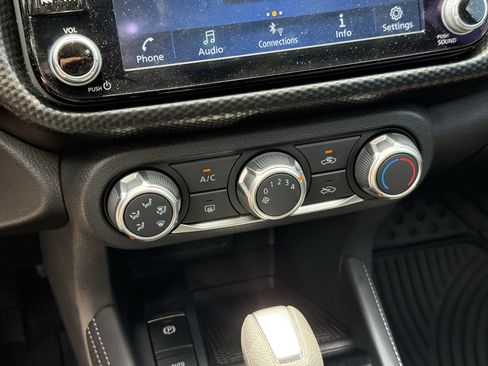 Used 2024 Nissan Kicks SV w/ Exterior Package FWD image 23