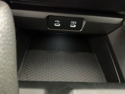 Used 2025 Honda Accord SE image 19