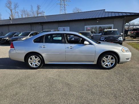 Used 2016 Chevrolet Impala LT FWD image 5