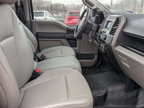 Used 2022 Ford F250 XL w/ Power Equipment Group image 29