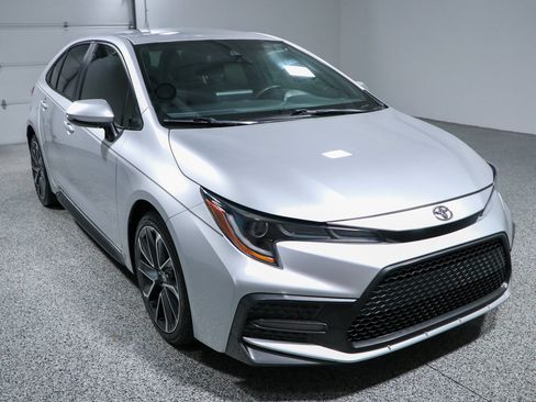 Used 2022 Toyota Corolla SE FWD image 5