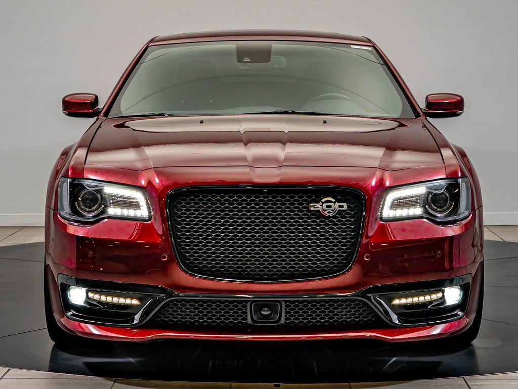 Used 2023 Chrysler 300 C RWD image 2