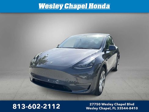 Used 2023 Tesla Model Y Long Range AWD/4WD image 1