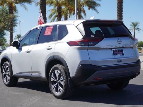Certified 2023 Nissan Rogue SV FWD image 3