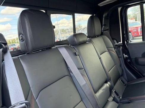 New 2026 Jeep Gladiator Rubicon AWD/4WD image 32