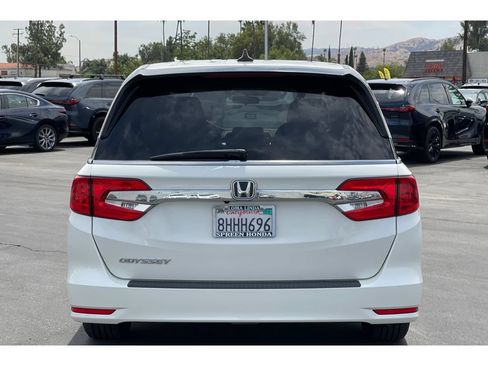 Used 2019 Honda Odyssey EX image 4