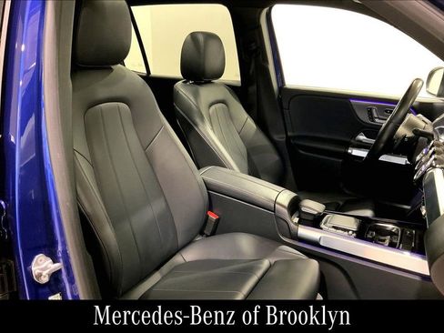 Certified 2021 Mercedes-Benz GLB 250 4MATIC image 11