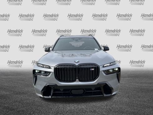 New 2026 BMW X7 M60i image 3