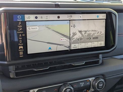 New 2025 Jeep Wrangler Rubicon w/ Technology Group image 16