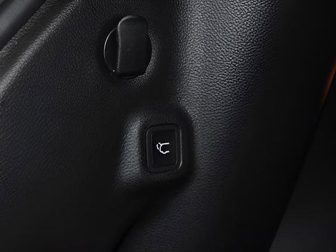 New 2026 Jeep Compass Limited w/ Sun, Sound & Navigation Group AWD/4WD image 29
