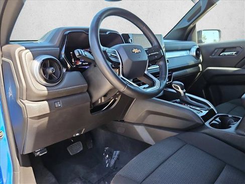 Used 2023 Chevrolet Colorado LT w/ LT Convenience Package AWD/4WD image 9