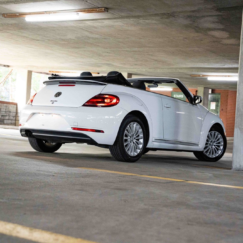 Used 2019 Volkswagen Beetle 2.0T SE FWD image 7