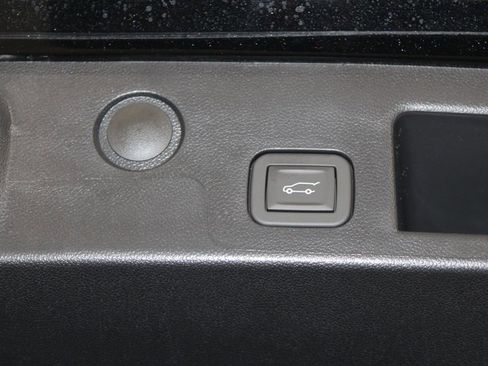 New 2026 Chevrolet Equinox RS w/ Convenience Package III AWD/4WD image 33