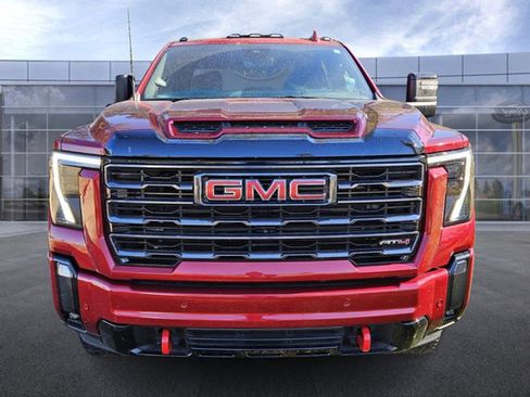 Used 2024 GMC Sierra 2500 AT4 w/ AT4 Premium Plus Package image 3