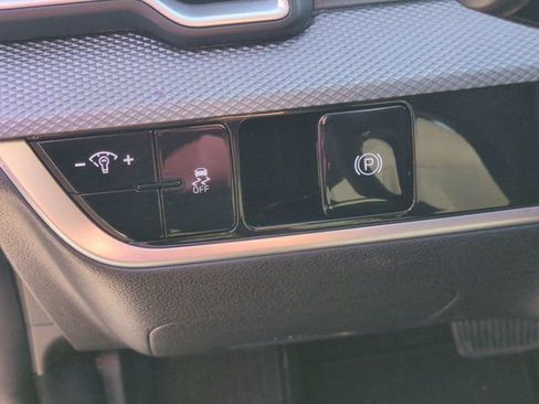 Used 2024 Kia Sportage LX image 15