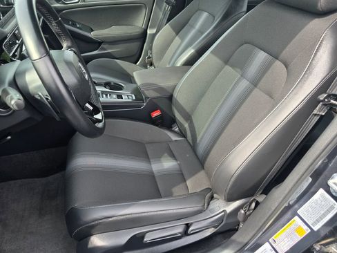 Used 2025 Honda Civic Sport image 17
