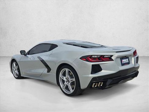 Used 2021 Chevrolet Corvette Stingray Coupe w/ 1LT RWD image 9