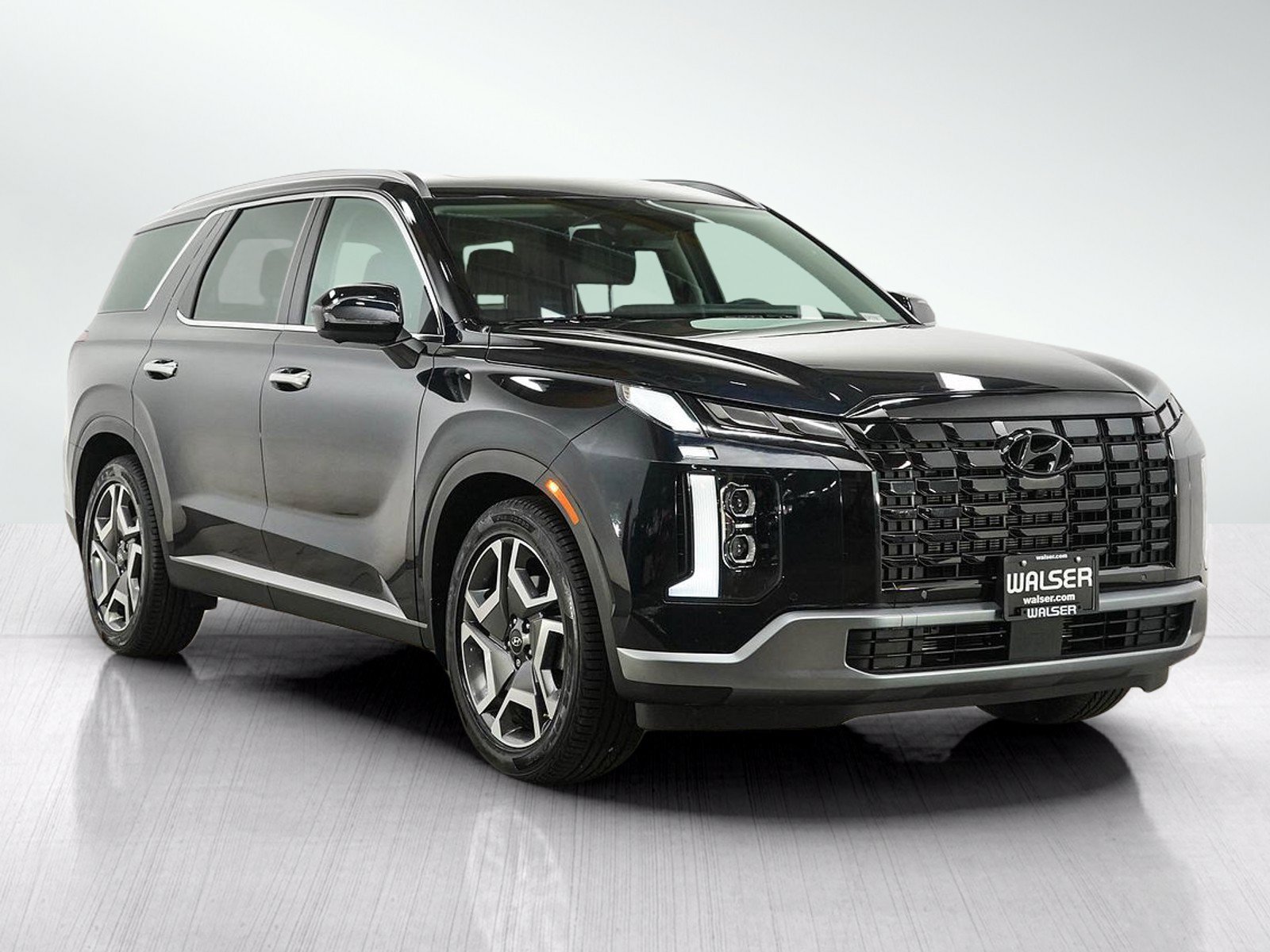 Used 2023 Hyundai Palisade SEL w/ Cargo Package AWD/4WD image 7