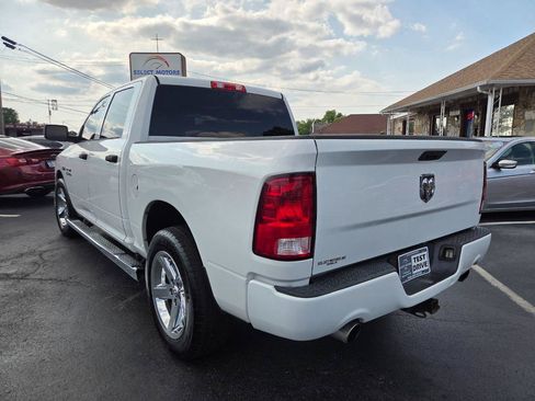 Used 2017 RAM 1500 Express RWD image 4
