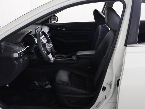 Used 2022 Nissan Altima 2.5 SR image 21