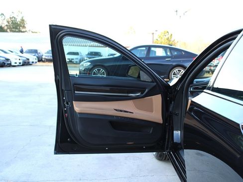 Used 2014 BMW 750Li 750Li image 33