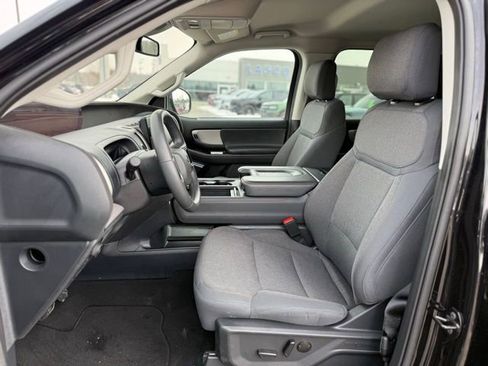 Used 2025 Ford Expedition Active image 12