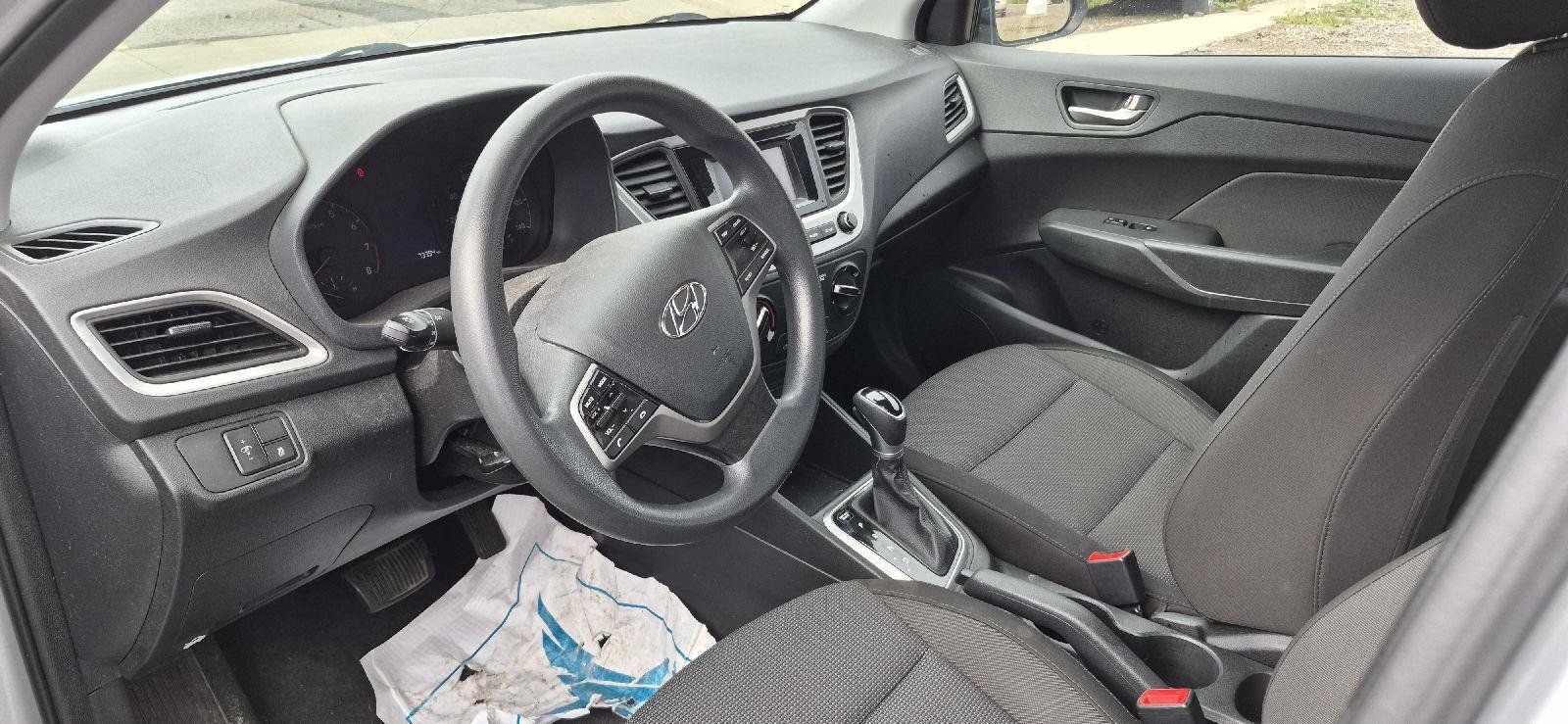 Used 2020 Hyundai Accent SE FWD image 6