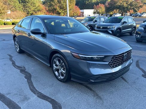 Used 2024 Honda Accord EX image 9