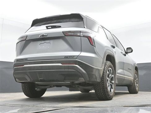 Used 2025 Chevrolet Equinox ACTIV w/ Safety and Technology Package image 48