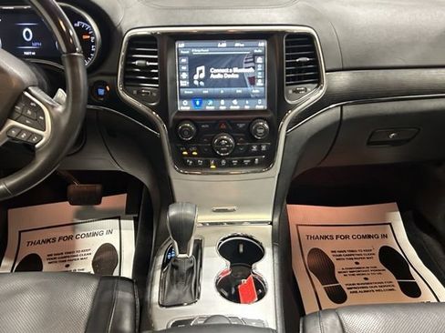 Used 2018 Jeep Grand Cherokee Summit AWD/4WD image 15