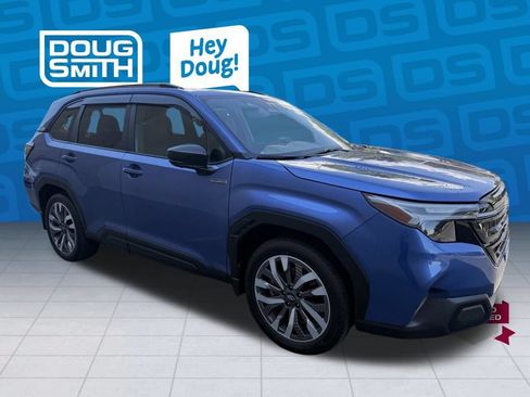 Used 2025 Subaru Forester Touring w/ Touring Package AWD/4WD image 8