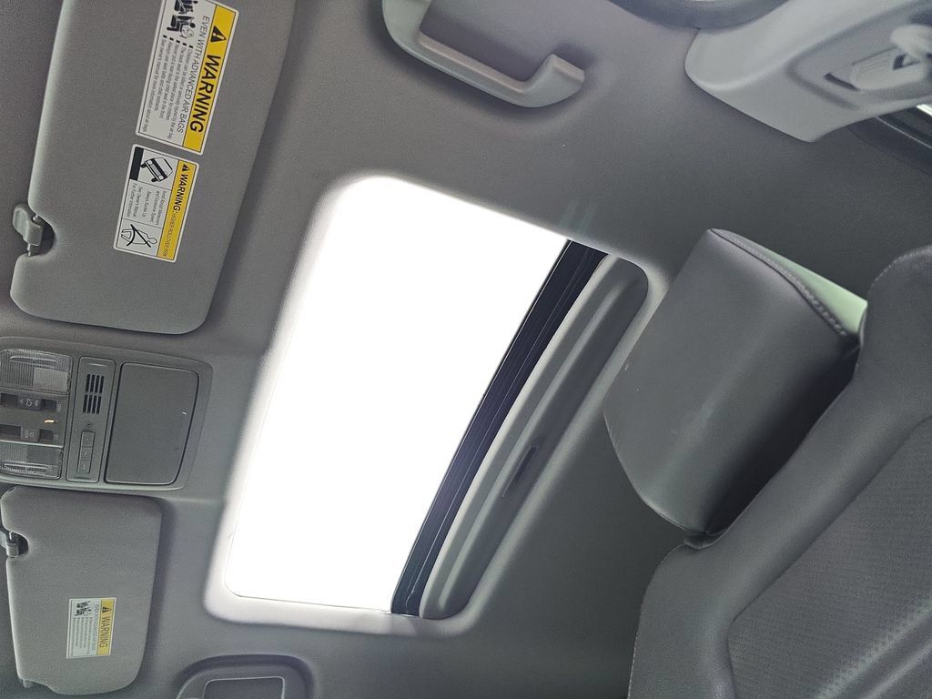 Used 2017 Honda CR-V Touring image 28