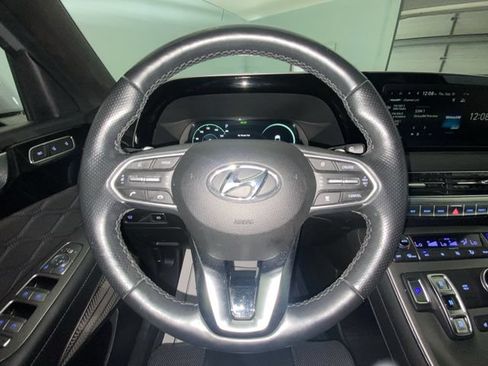 Used 2022 Hyundai Palisade Calligraphy w/ Winter Package FWD image 14