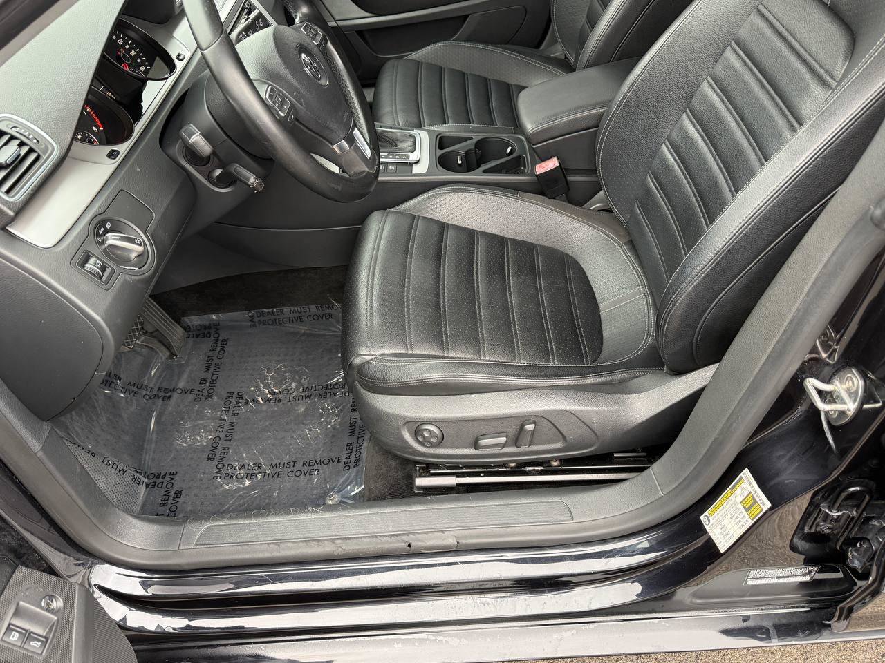 Used 2012 Volkswagen CC Sport FWD image 15