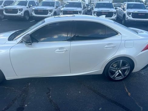 Used 2018 Lexus IS 300 AWD w/ Comfort Package image 10